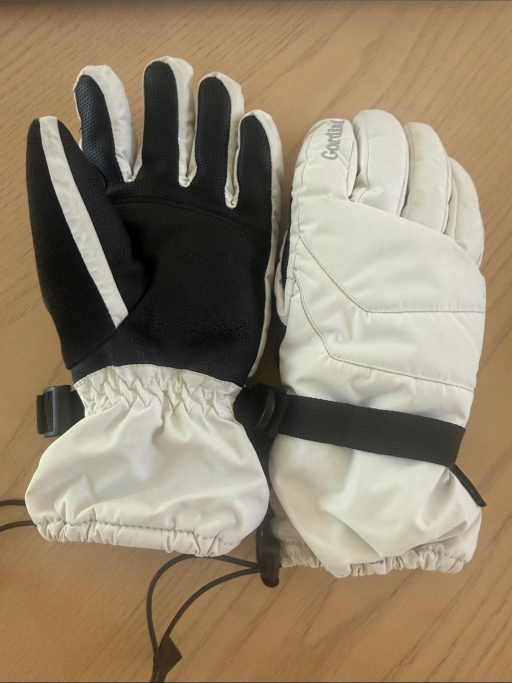 Women’s Gordini White and Black Ski Gloves size Small